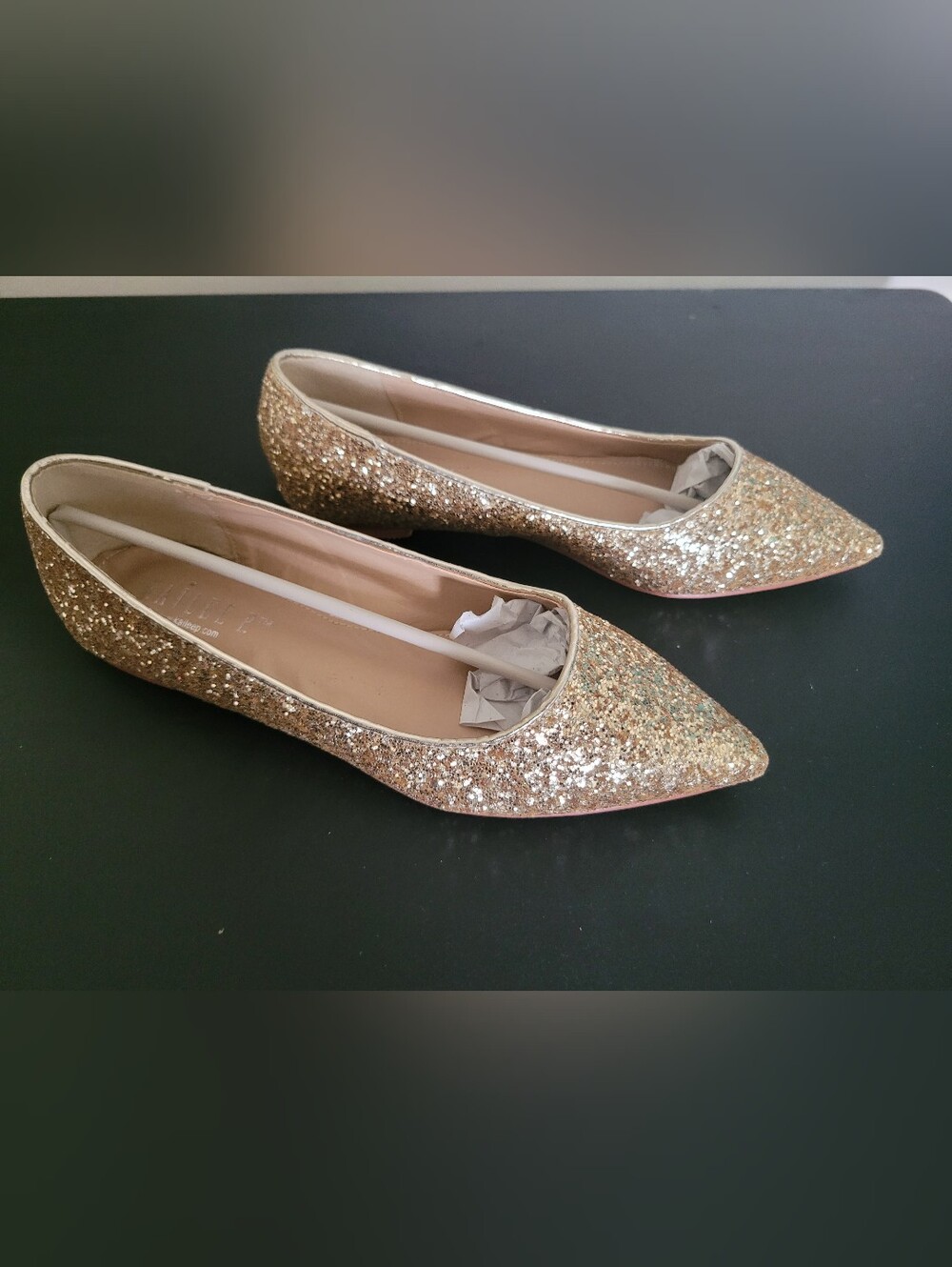 Kailee P 6.5 Gold Glitter Pointed Ballet Flats